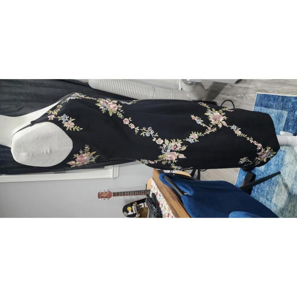 Elegant Black Floral Embroidered Slip Dress #3 - Picture 3 of 7